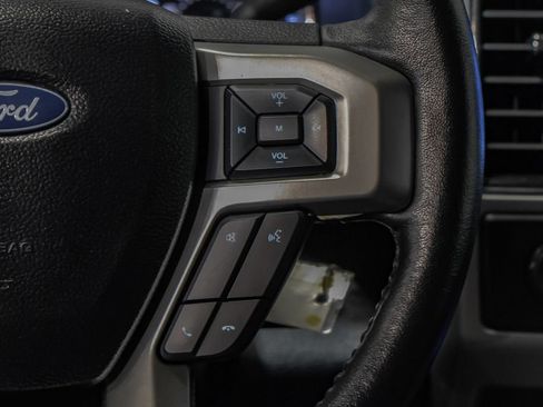 Used 2021 Ford F250 Lariat w/ Lariat Value Package AWD/4WD image 18