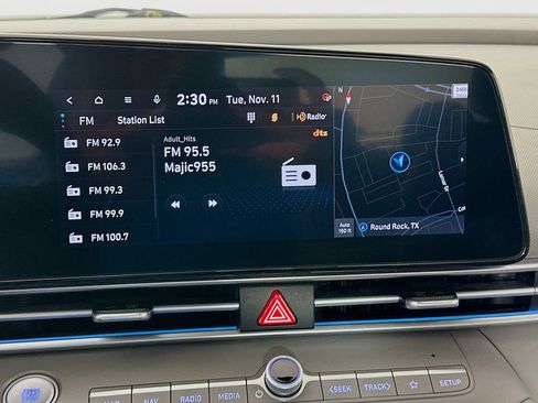 Certified 2024 Hyundai Elantra SEL image 15