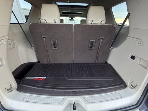 Used 2019 GMC Acadia Denali image 31