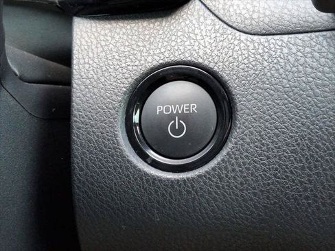 Certified 2026 Toyota Camry SE FWD image 25