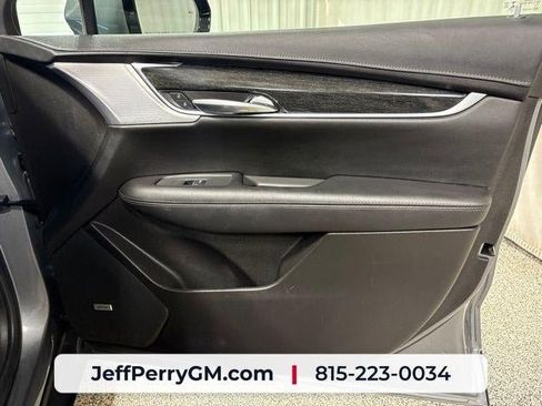 Used 2021 Cadillac XT5 Premium Luxury AWD/4WD image 22