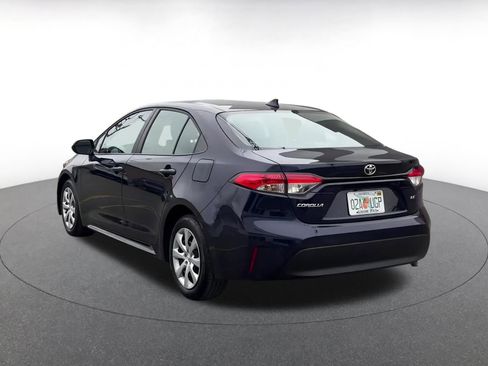Used 2025 Toyota Corolla LE image 11
