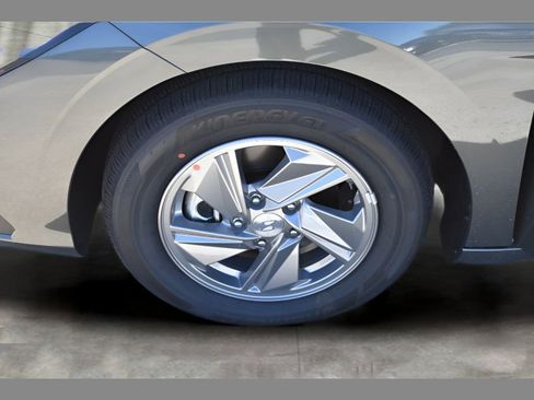 New 2026 Hyundai Elantra SE FWD image 7