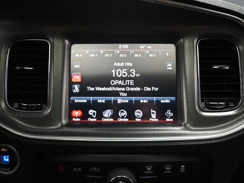 Used 2013 Dodge Charger R/T image 32
