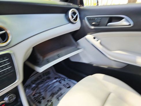 Used 2017 Mercedes-Benz GLA 250 image 23
