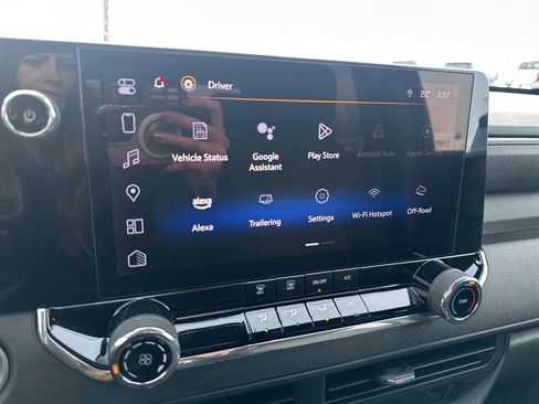 Certified 2024 Chevrolet Colorado Trail Boss w/ Advanced Trailering Package image 16