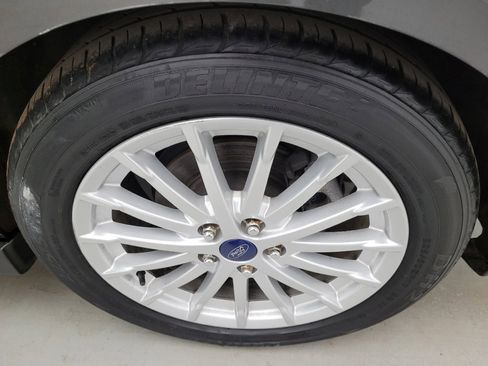 Used 2015 Ford C-MAX SEL w/ Equipment Group 301A FWD image 31