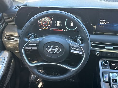 Used 2023 Hyundai Palisade Calligraphy image 24