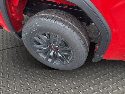 New 2026 GMC Sierra 1500 Elevation image 23