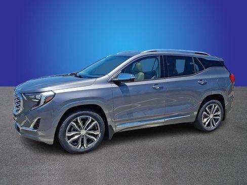 Used 2019 GMC Terrain Denali w/ Advanced Safety Package AWD/4WD image 6
