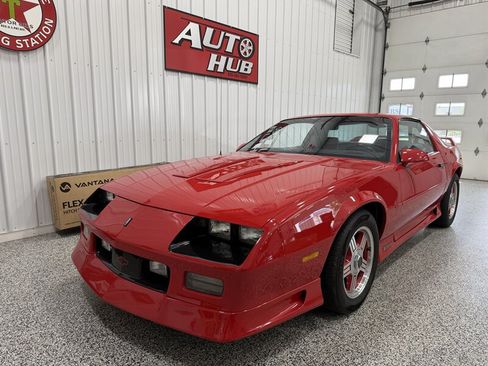 Used 1992 Chevrolet Camaro Z28 RWD image 2