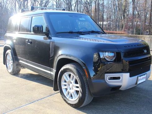 Used 2025 Land Rover Defender 110 S image 10