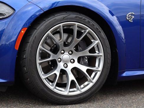 Used 2022 Dodge Charger SRT Hellcat RWD image 12