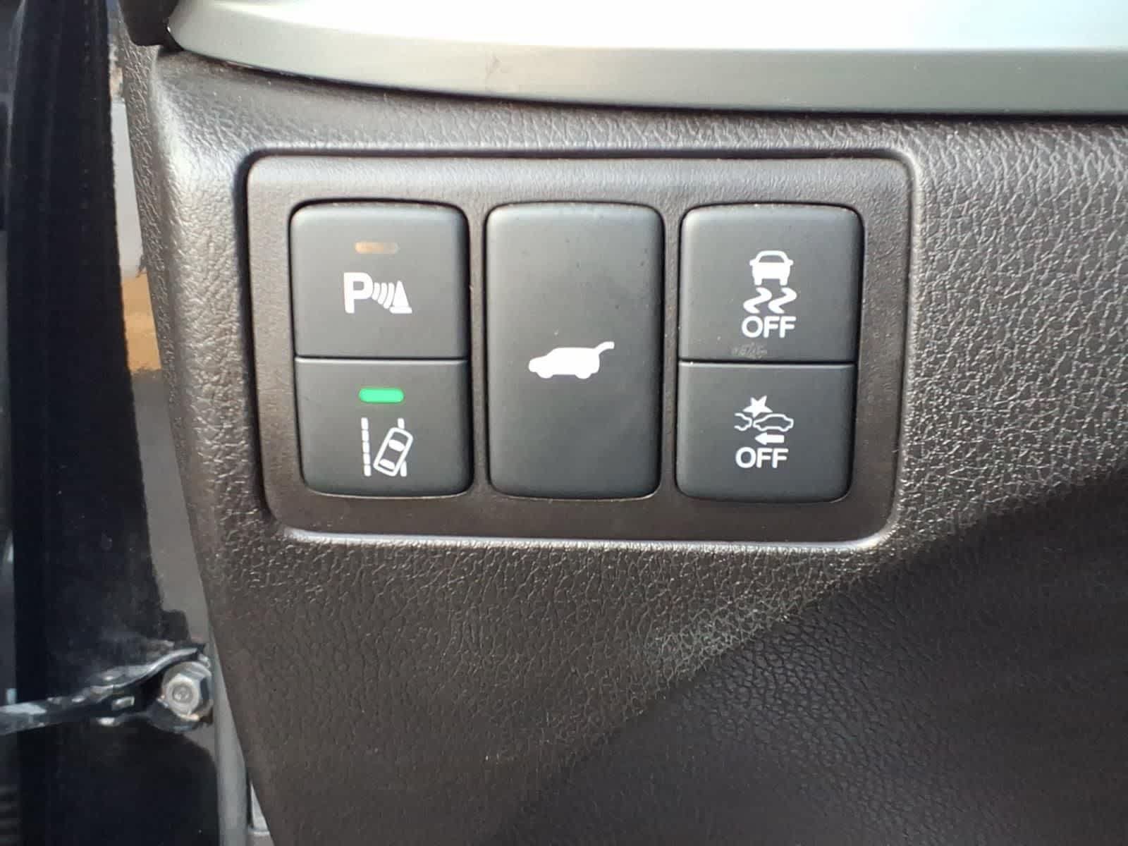 Used 2017 Acura RDX w/ Advance Package FWD image 16