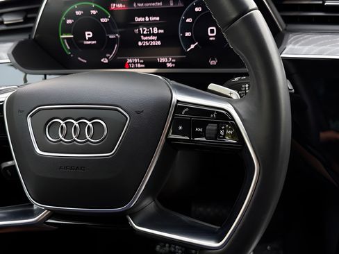 Used 2024 Audi Q8 e-tron Premium AWD/4WD image 10