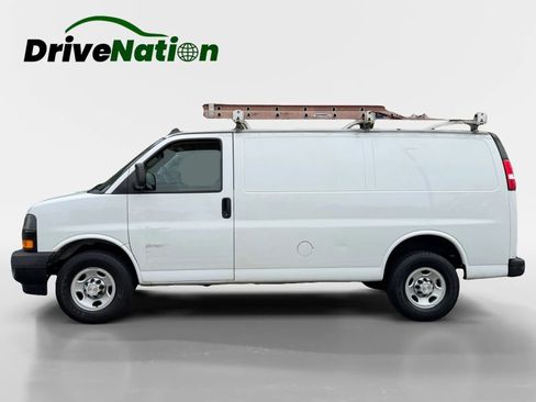 Used 2019 Chevrolet Express 2500 w/ Driver Convenience Package RWD image 8
