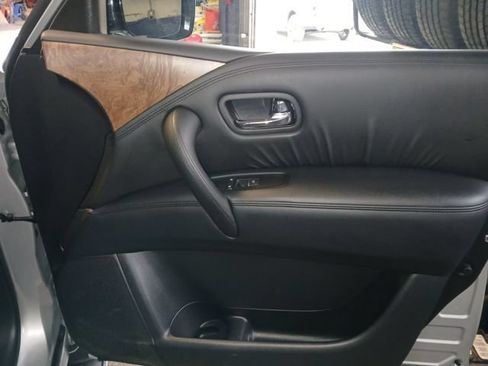 Used 2024 Nissan Armada SL w/ Captain's Chairs Package AWD/4WD image 49