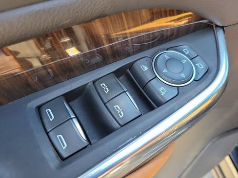 Certified 2023 Cadillac XT4 Sport AWD/4WD image 19