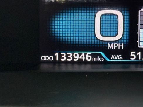 Used 2017 Toyota Prius Three Touring image 17