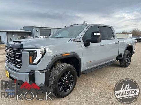 Used 2025 GMC Sierra 2500 AT4 w/ AT4 Premium Plus Package image 3