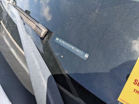 Used 2023 Honda HR-V LX image 22