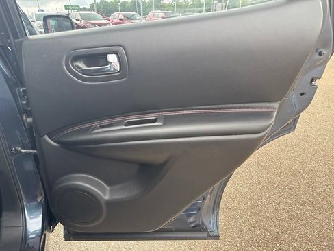 Used 2013 Nissan Rogue SL AWD/4WD image 29