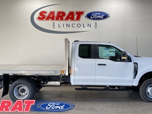 New 2025 Ford F350 XL w/ XL Chrome Package image 1