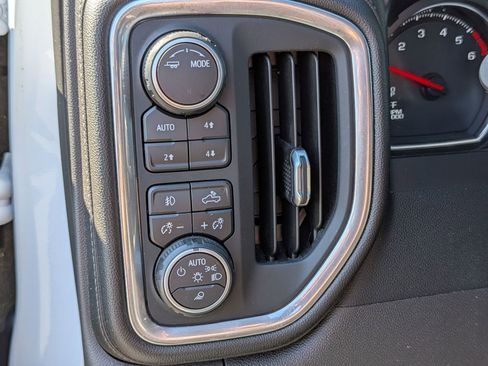 Used 2020 Chevrolet Silverado 1500 RST AWD/4WD image 17