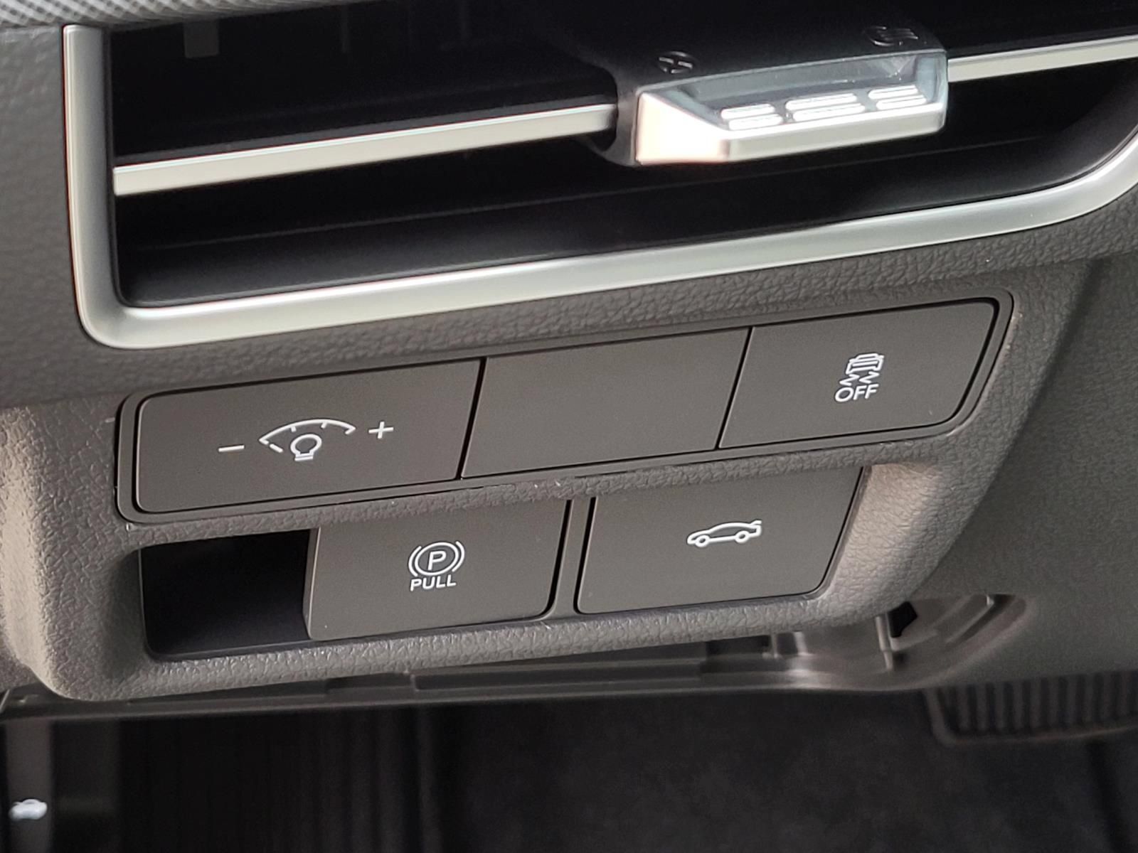 New 2026 Hyundai Sonata SEL FWD image 14