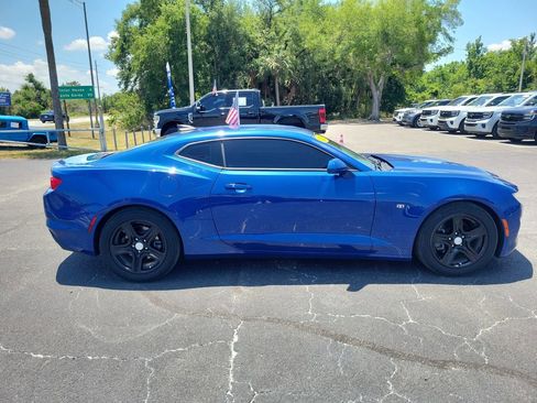 Used 2023 Chevrolet Camaro LT RWD image 7