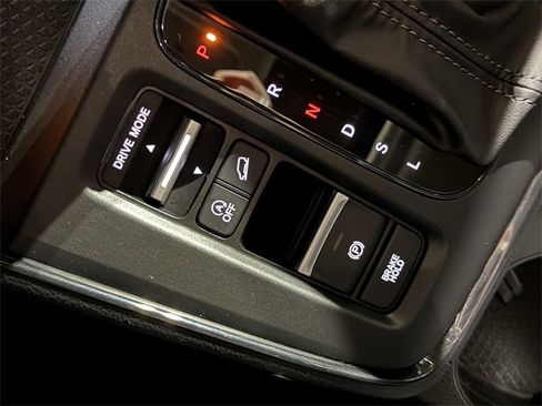 Used 2025 Honda CR-V EX image 37