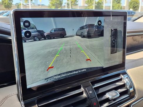 Certified 2023 Lincoln Navigator Reserve RWD image 12
