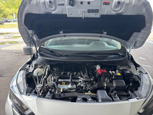Used 2025 Nissan Versa SV FWD image 32