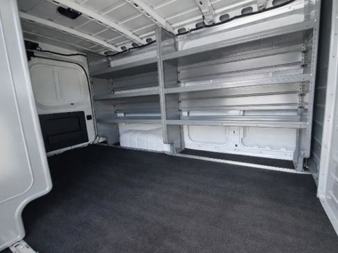 Used 2020 Nissan NV 2500 S image 9