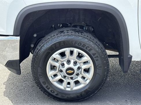 Used 2025 Chevrolet Silverado 2500 LT w/ Convenience Package AWD/4WD image 22