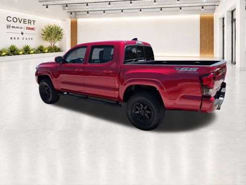 Used 2023 Toyota Tacoma SR AWD/4WD image 7