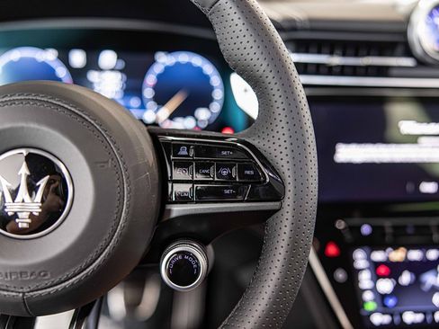 New 2025 Maserati Grecale Modena image 25