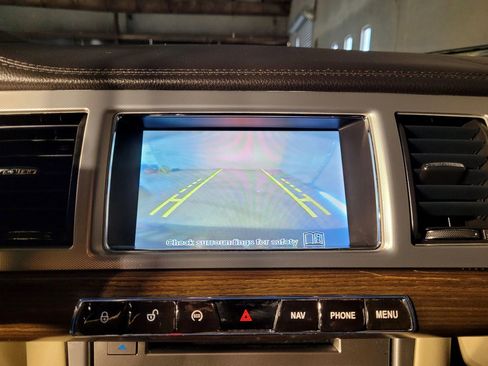 Used 2013 Jaguar XF 3.0 image 30