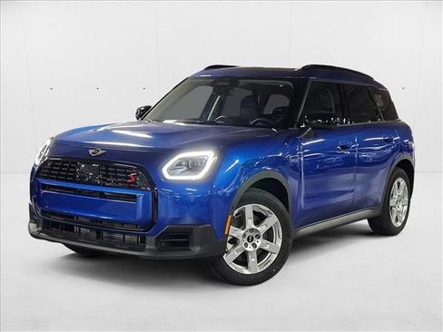 Used 2025 MINI Cooper Countryman S image 1