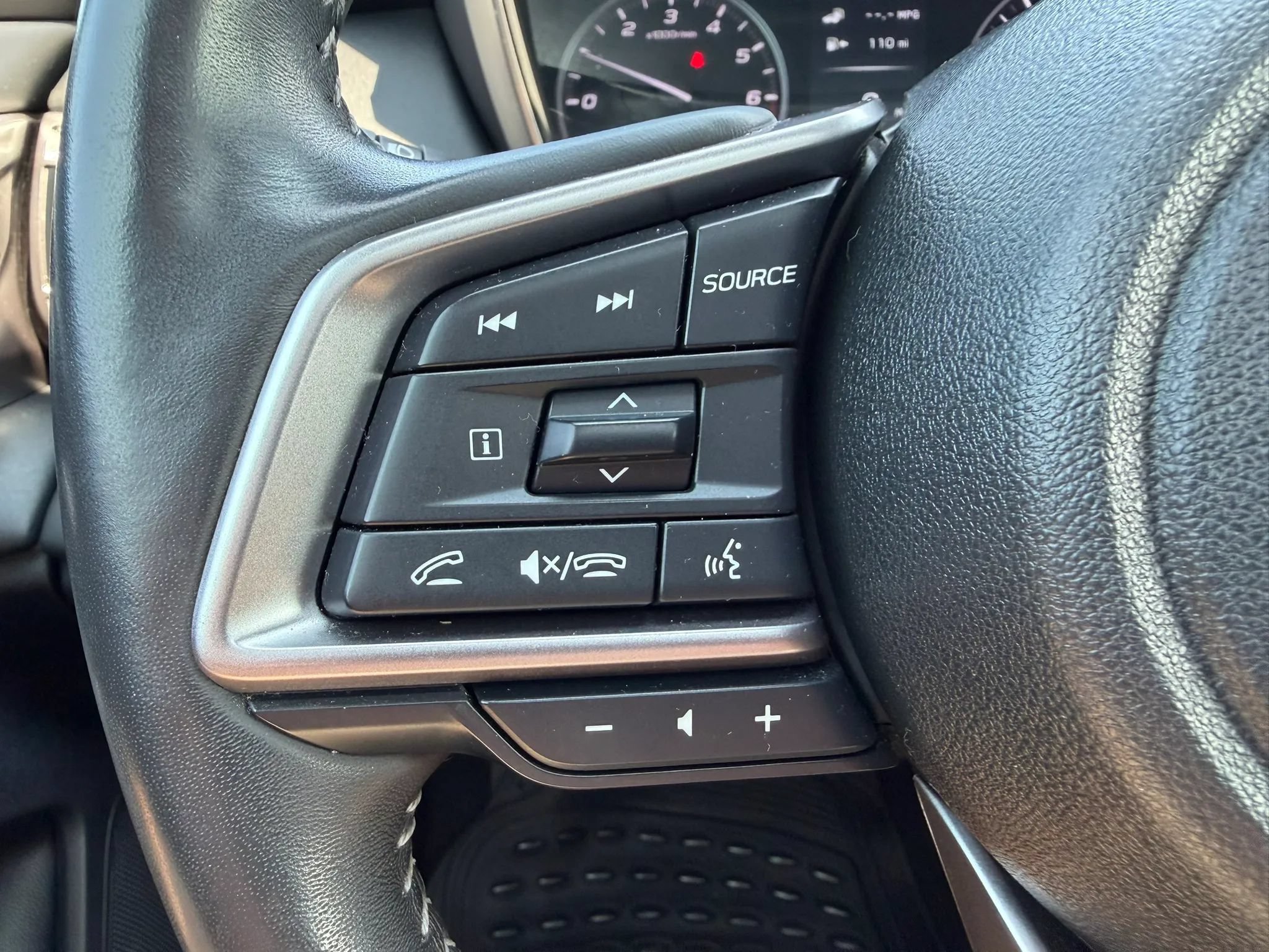 Used 2023 Subaru Outback Touring XT AWD/4WD image 37