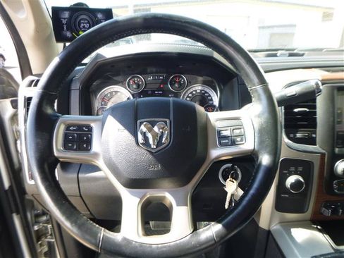 Used 2015 RAM 3500 Laramie w/ Convenience Group AWD/4WD image 12