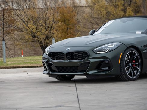 Used 2026 BMW Z4 M40i w/ Premium Package image 38