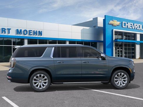 New 2026 Chevrolet Suburban Premier w/ Sun And Tow Package AWD/4WD image 5