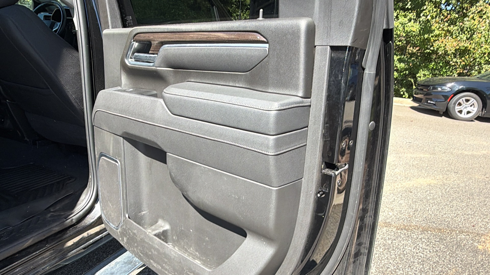 Used 2025 Chevrolet Silverado 2500 LT w/ Convenience Package AWD/4WD image 20