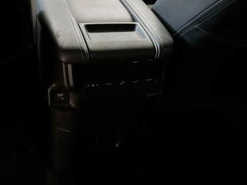 Used 2025 Toyota Grand Highlander XLE image 28