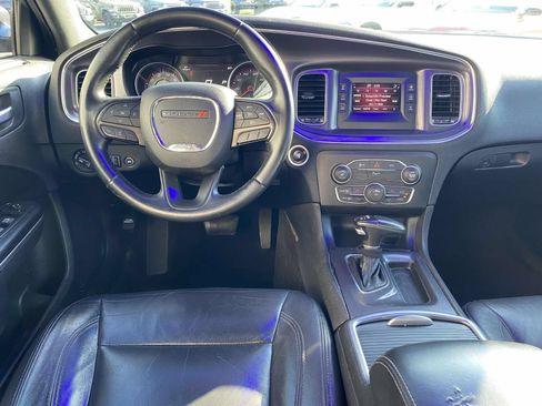 Used 2015 Dodge Charger SE w/ Popular Equipment Group RWD image 10