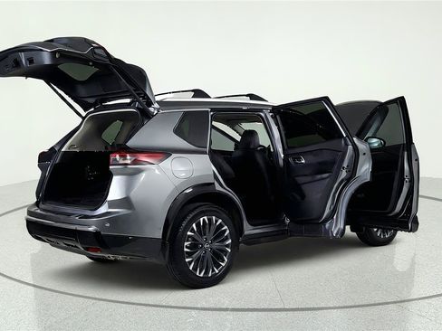 Certified 2025 Nissan Rogue Platinum AWD/4WD image 14
