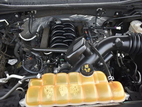 Used 2015 Ford F150 Lariat w/ Equipment Group 502A Luxury image 51