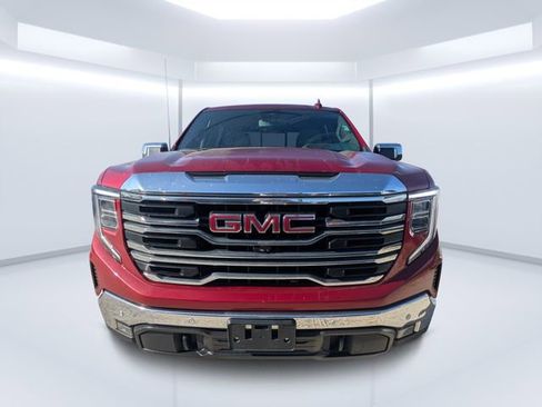 Used 2023 GMC Sierra 1500 SLT w/ SLT Premium Plus Package AWD/4WD image 8
