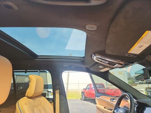 Used 2022 Jeep Grand Cherokee Summit image 17